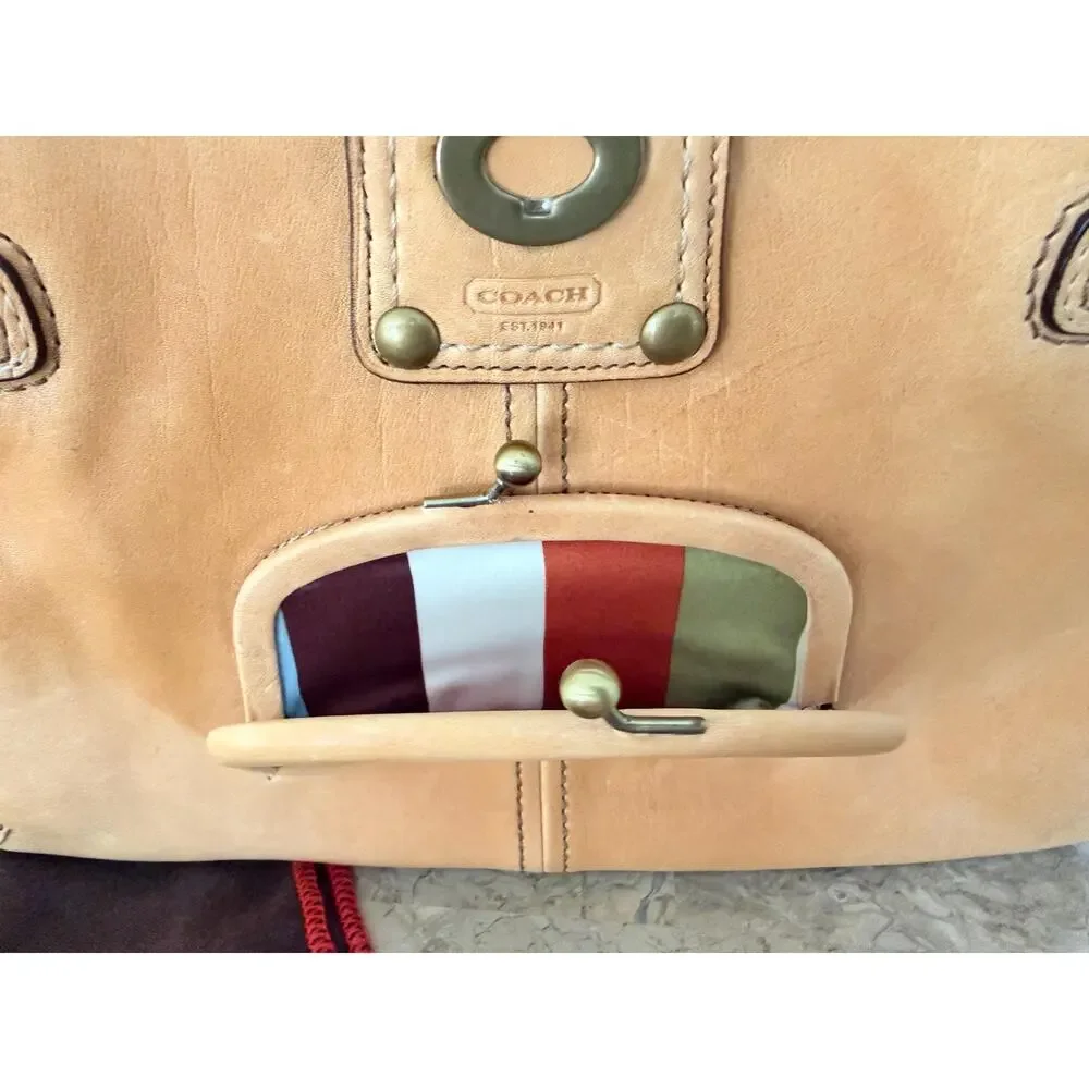 Coach 11622 camel